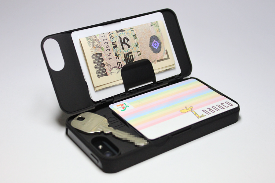 【レビュー】お出掛けはこれひとつでOK：カード・お札・カギを収納できるケース『iLID Wallet Case for iPhone 5』