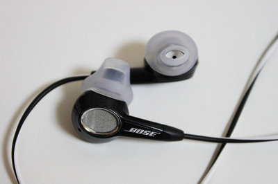 bose_mobile_in-ear_headset_2.jpg
