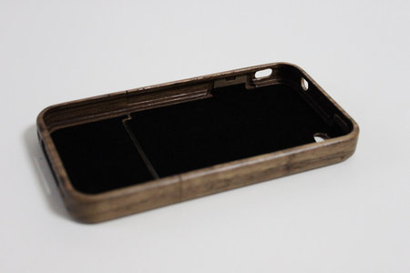 wood_case_for_iphone4_3.jpg