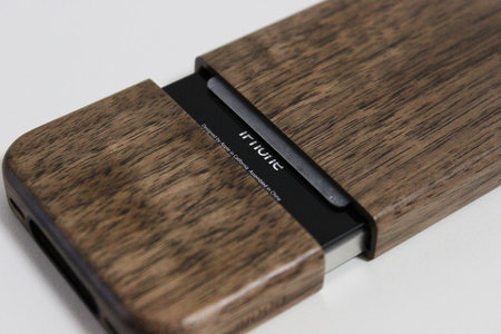 wood_case_for_iphone4_6.jpg
