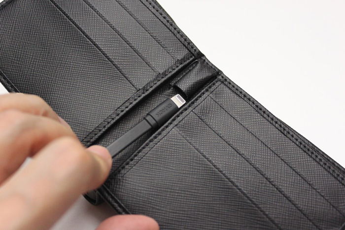 nomad_wallet_case_iphone_review_4